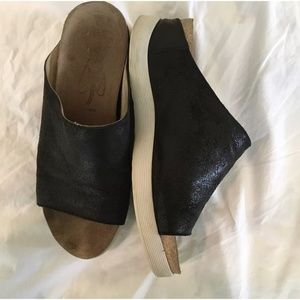 Fly London black leather slip-ons size 40